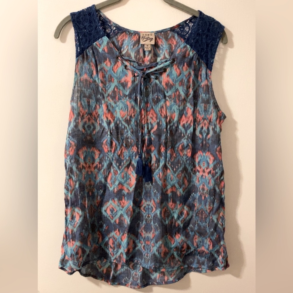 🦋 Como Vintage Blue & Pink Top 🦋 Size M 🦋 Lace up & Crochet sleeve